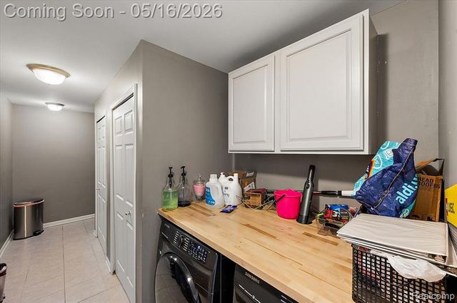 14575 Moravian Manor Circle, Sterling Heights, MI 48312