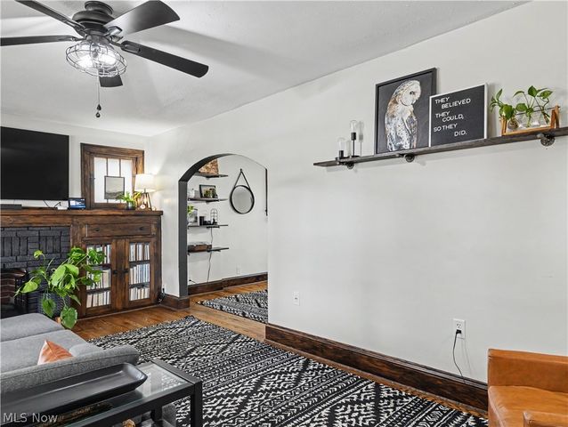 2323 Shaw Avenue, Cuyahoga Falls, OH 44223