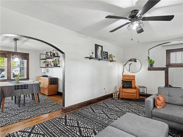 2323 Shaw Avenue, Cuyahoga Falls, OH 44223
