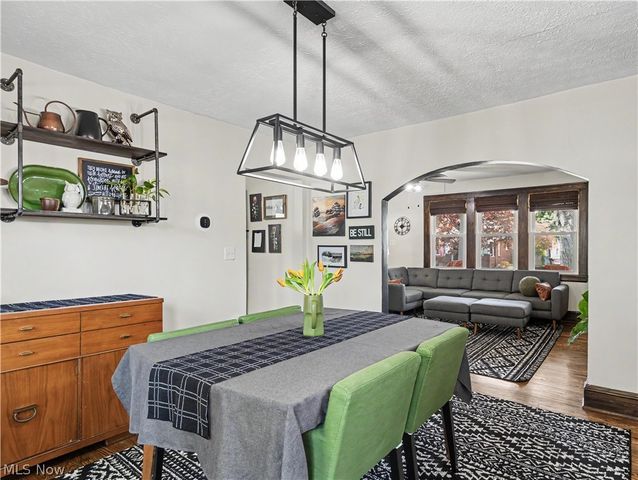 2323 Shaw Avenue, Cuyahoga Falls, OH 44223
