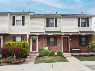 121 Hillvue Drive, Seven Fields Boro, PA 16046