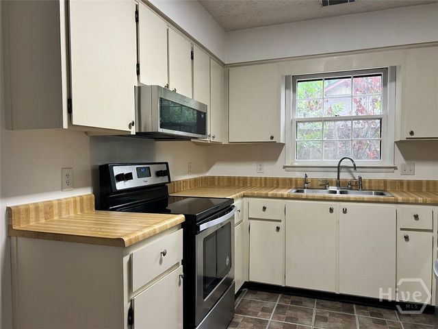 11 Brandy Lane, Savannah, GA 31419
