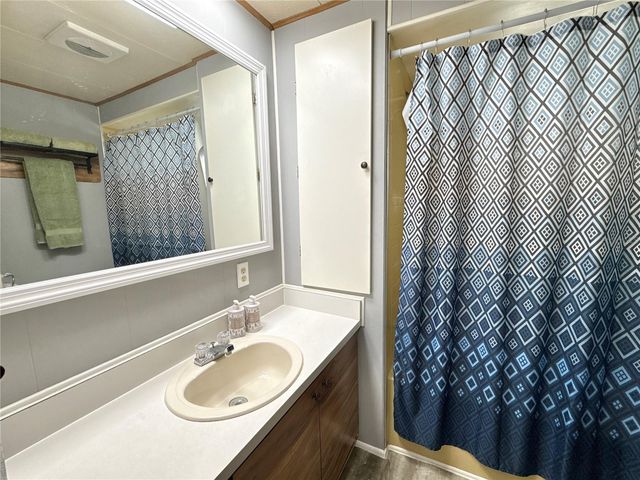 7002 MOUNT BRISTOL BOULEVARD NE 448, St Petersburg, FL 33702