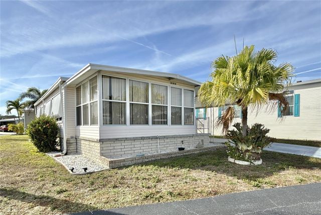 7002 MOUNT BRISTOL BOULEVARD NE 448, St Petersburg, FL 33702