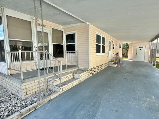 7002 MOUNT BRISTOL BOULEVARD NE 448, St Petersburg, FL 33702