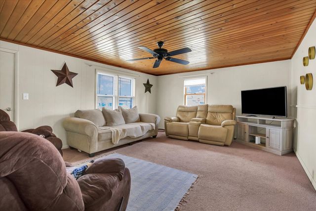 106 E Harrison Street, Catlin, IL 61817