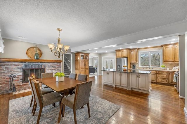 7725 Woodland Drive, Shawnee, KS 66218