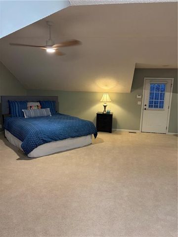 7725 Woodland Drive, Shawnee, KS 66218