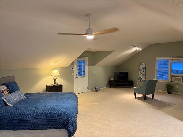 7725 Woodland Drive, Shawnee, KS 66218