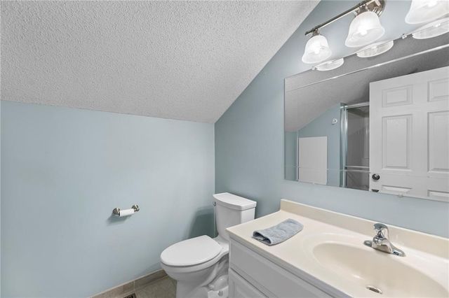 7725 Woodland Drive, Shawnee, KS 66218