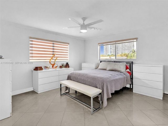 3601 NE 170th St 301, North Miami Beach, FL 33160