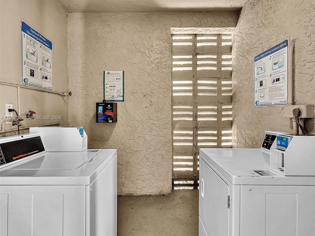 3601 NE 170th St 301, North Miami Beach, FL 33160