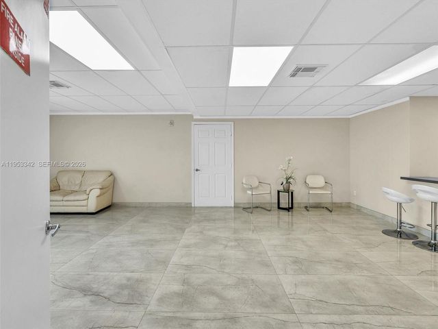 3601 NE 170th St 301, North Miami Beach, FL 33160