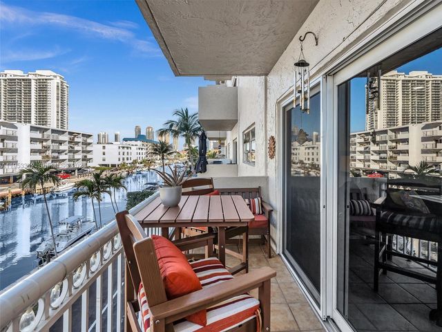 3601 NE 170th St 301, North Miami Beach, FL 33160