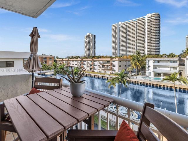 3601 NE 170th St 301, North Miami Beach, FL 33160