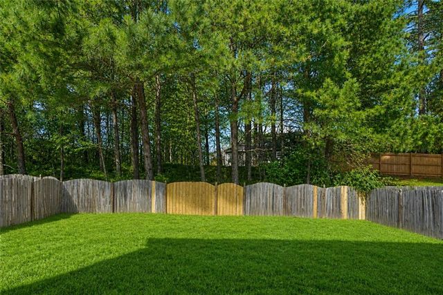 375 Parkmont Way, Dallas, GA 30132
