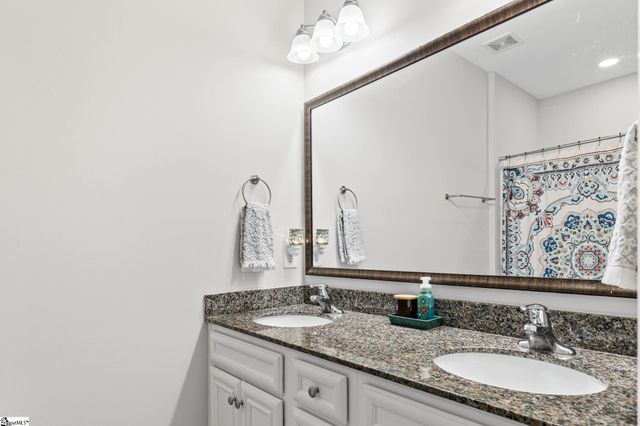 102 Dunsborough Drive, Simpsonville, SC 29680