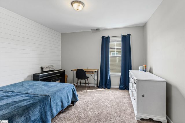 102 Dunsborough Drive, Simpsonville, SC 29680