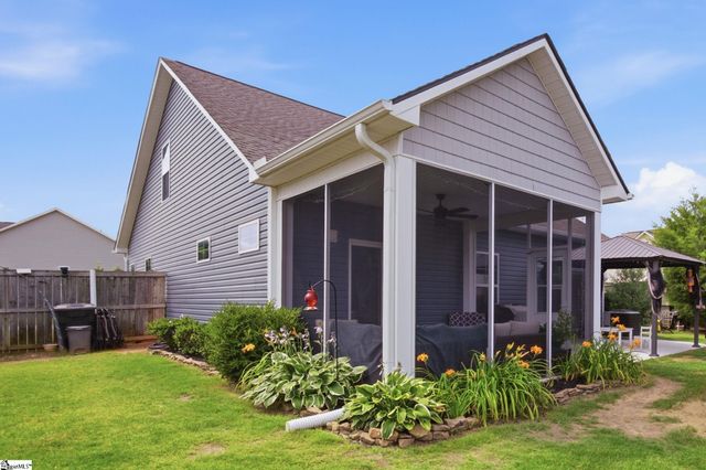 102 Dunsborough Drive, Simpsonville, SC 29680