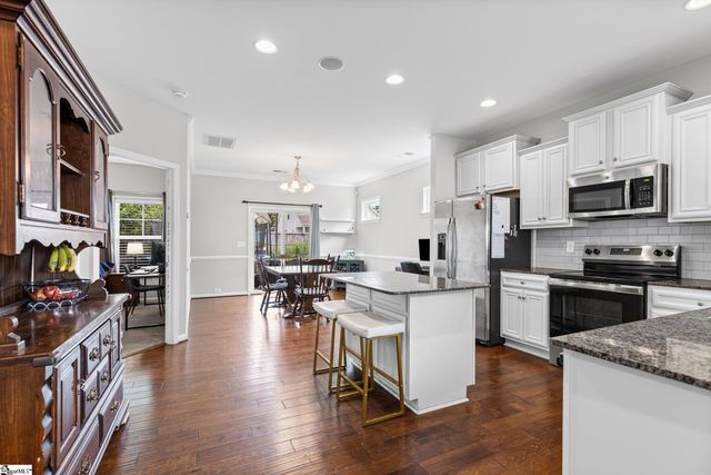 102 Dunsborough Drive, Simpsonville, SC 29680