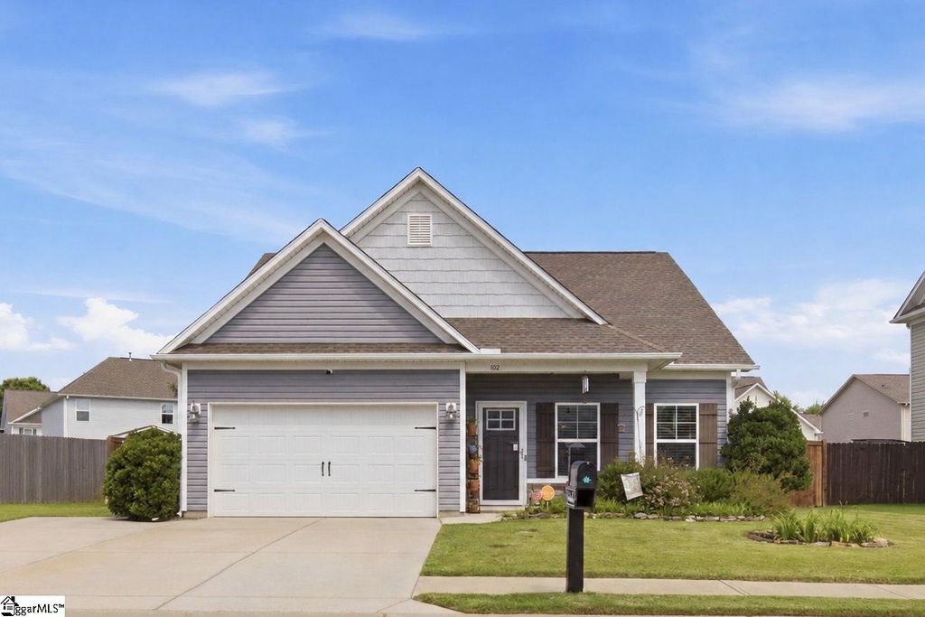 102 Dunsborough Drive, Simpsonville, SC 29680