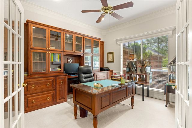 9611 Champions Drive, Granbury, TX 76049