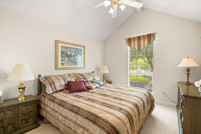 9611 Champions Drive, Granbury, TX 76049
