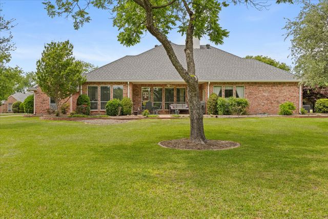 9611 Champions Drive, Granbury, TX 76049