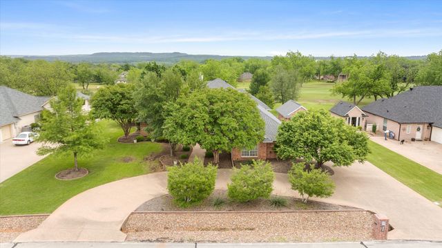 9611 Champions Drive, Granbury, TX 76049