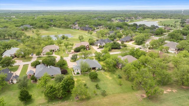 9611 Champions Drive, Granbury, TX 76049