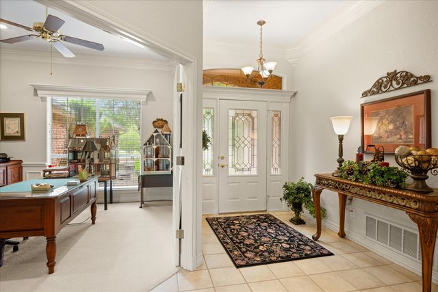 9611 Champions Drive, Granbury, TX 76049