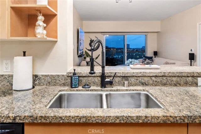 13700 Marina Pointe Drive 816, Marina Del Rey, CA 90292