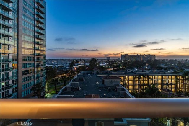 13700 Marina Pointe Drive 816, Marina Del Rey, CA 90292