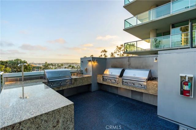 13700 Marina Pointe Drive 816, Marina Del Rey, CA 90292