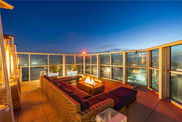 13700 Marina Pointe Drive 816, Marina Del Rey, CA 90292
