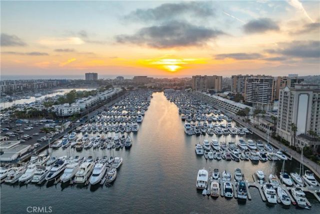 13700 Marina Pointe Drive 816, Marina Del Rey, CA 90292