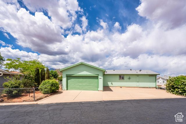 39 N 3850 W, Hurricane, UT 84737