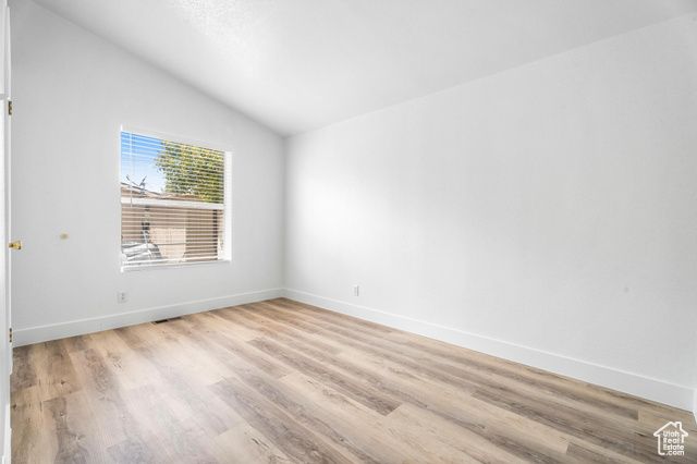 39 N 3850 W, Hurricane, UT 84737