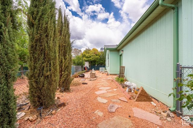 39 N 3850 W, Hurricane, UT 84737