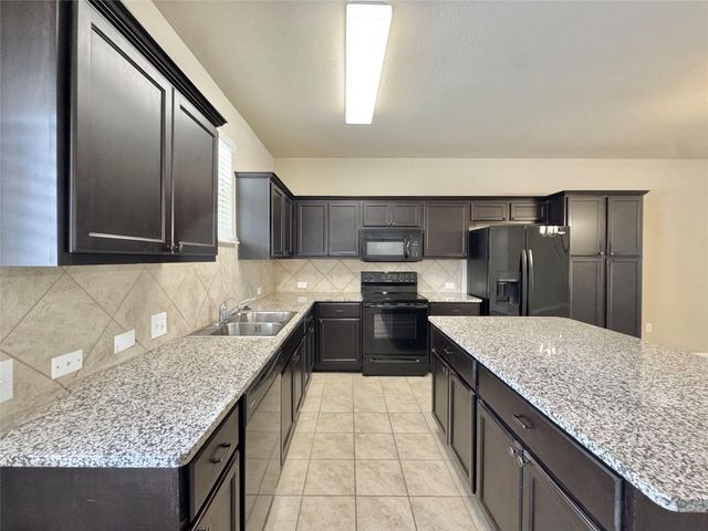 713 Katmai CIR, Pflugerville, TX 78660