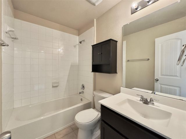 713 Katmai CIR, Pflugerville, TX 78660