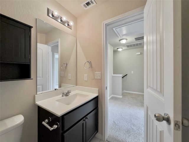 713 Katmai CIR, Pflugerville, TX 78660