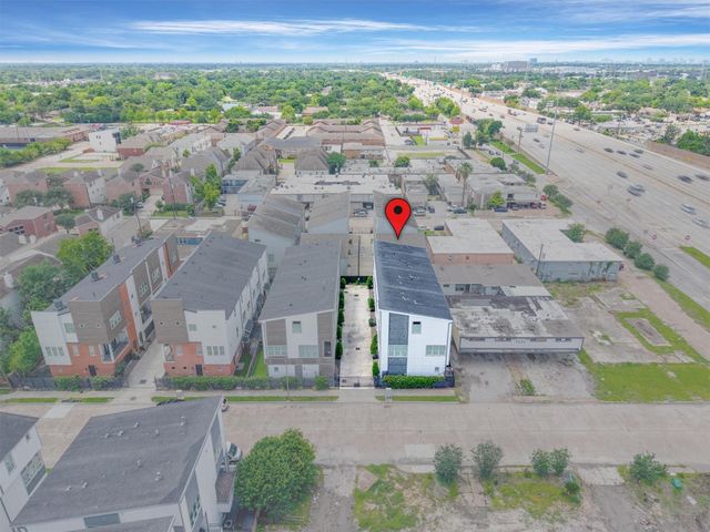 9614 Riddlewood Lane, Houston, TX 77025