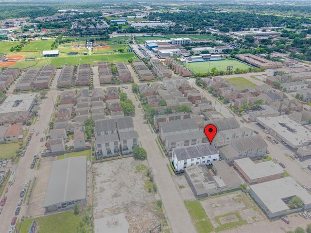 9614 Riddlewood Lane, Houston, TX 77025