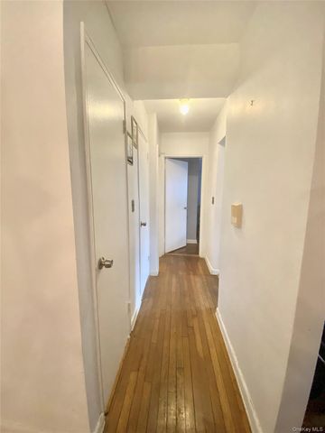 2 Sadore Lane 5Z, Yonkers, NY 10710