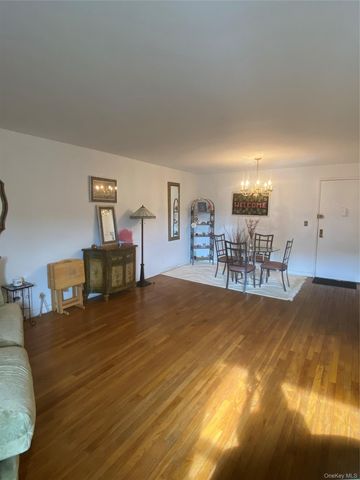 2 Sadore Lane 5Z, Yonkers, NY 10710
