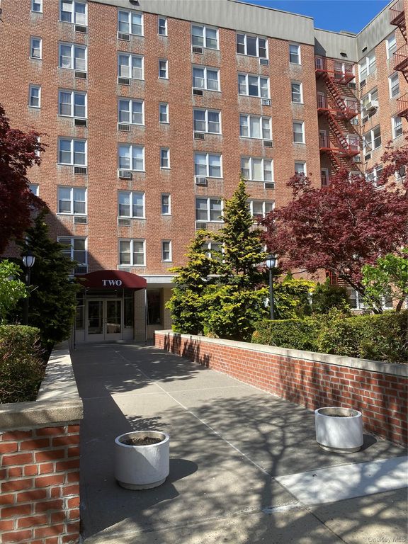 2 Sadore Lane 5Z, Yonkers, NY 10710