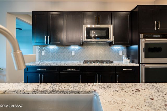 11785 N Silverscape Drive, Oro Valley, AZ 85737