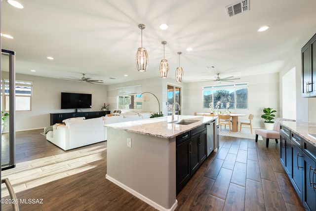 11785 N Silverscape Drive, Oro Valley, AZ 85737