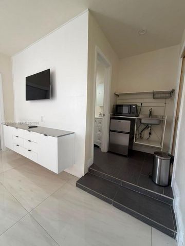 1725 SW 32nd Street 0, Fort Lauderdale, FL 33315